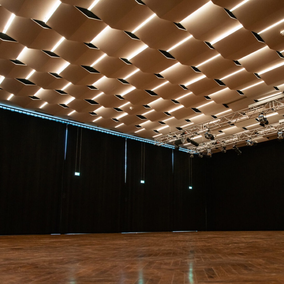 Studios mieten, transparent und stundenweise