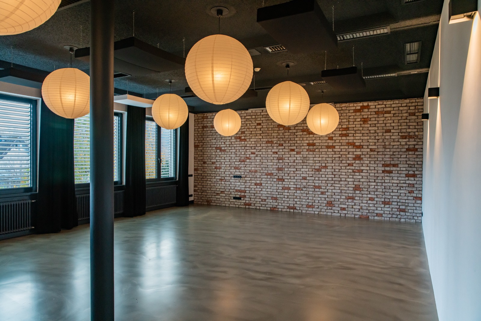 Studio 4