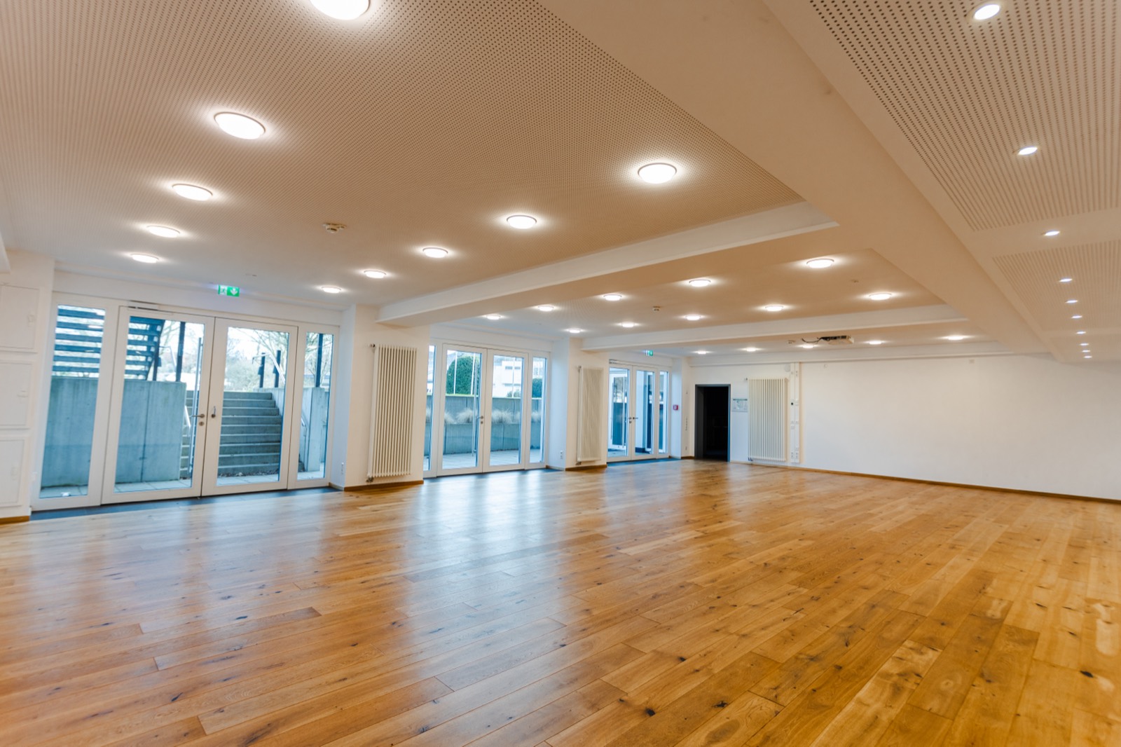Studio 6